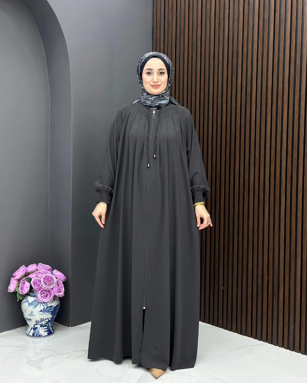 ✨ عباية الفخامة والسترة.. إطلالتك الراقية بتصميم يجمع بين الأناقة والحشمة ✨
