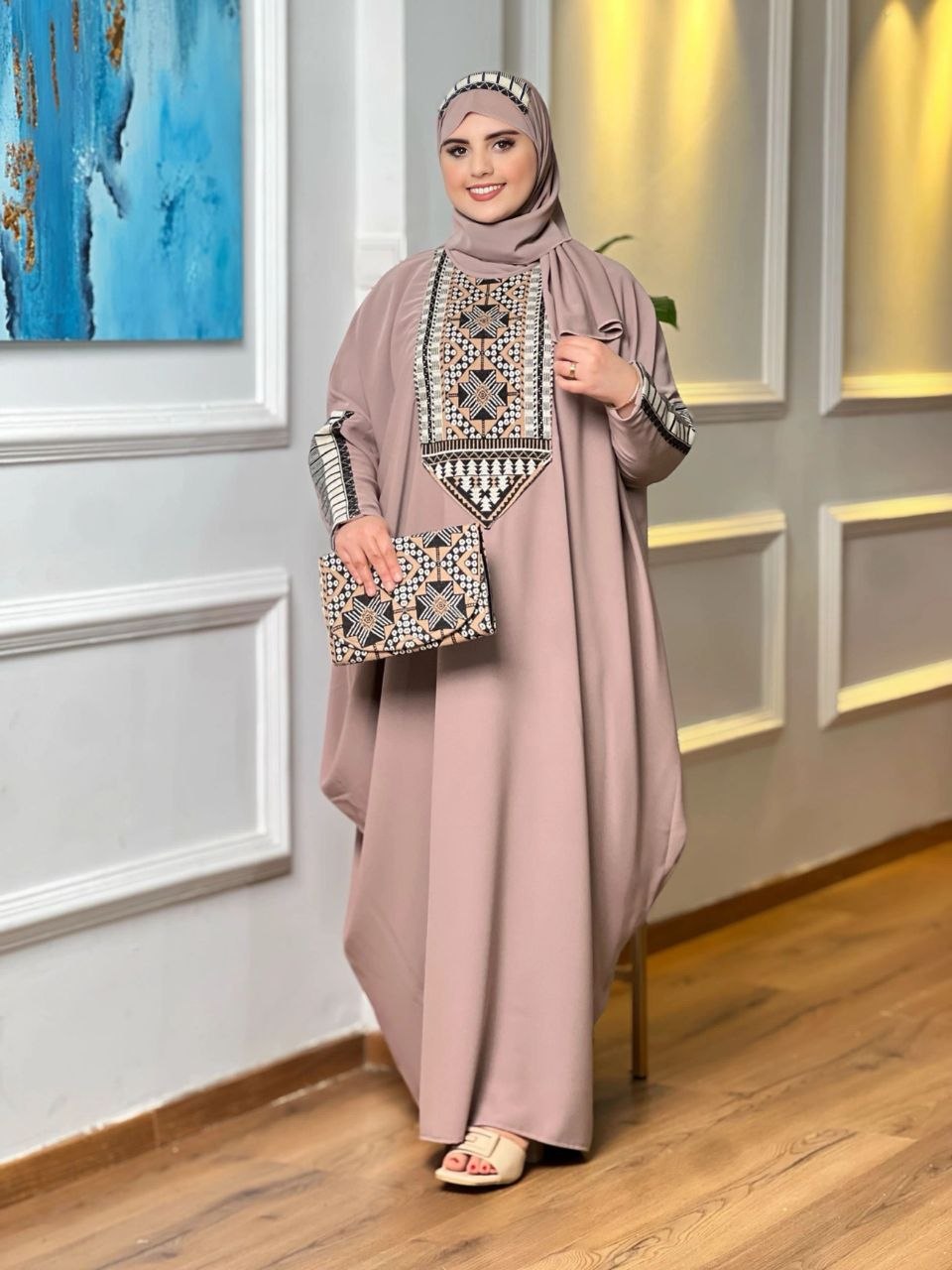 عباية اردنية راقية 3 قطع لإطلالة فخمة ومريحة في كل مناسبة تأتي مع فولار و حقيبة.r5